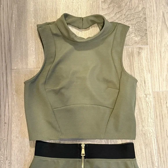 Olive Green Women's Skirt Set - Picture 5 of 6